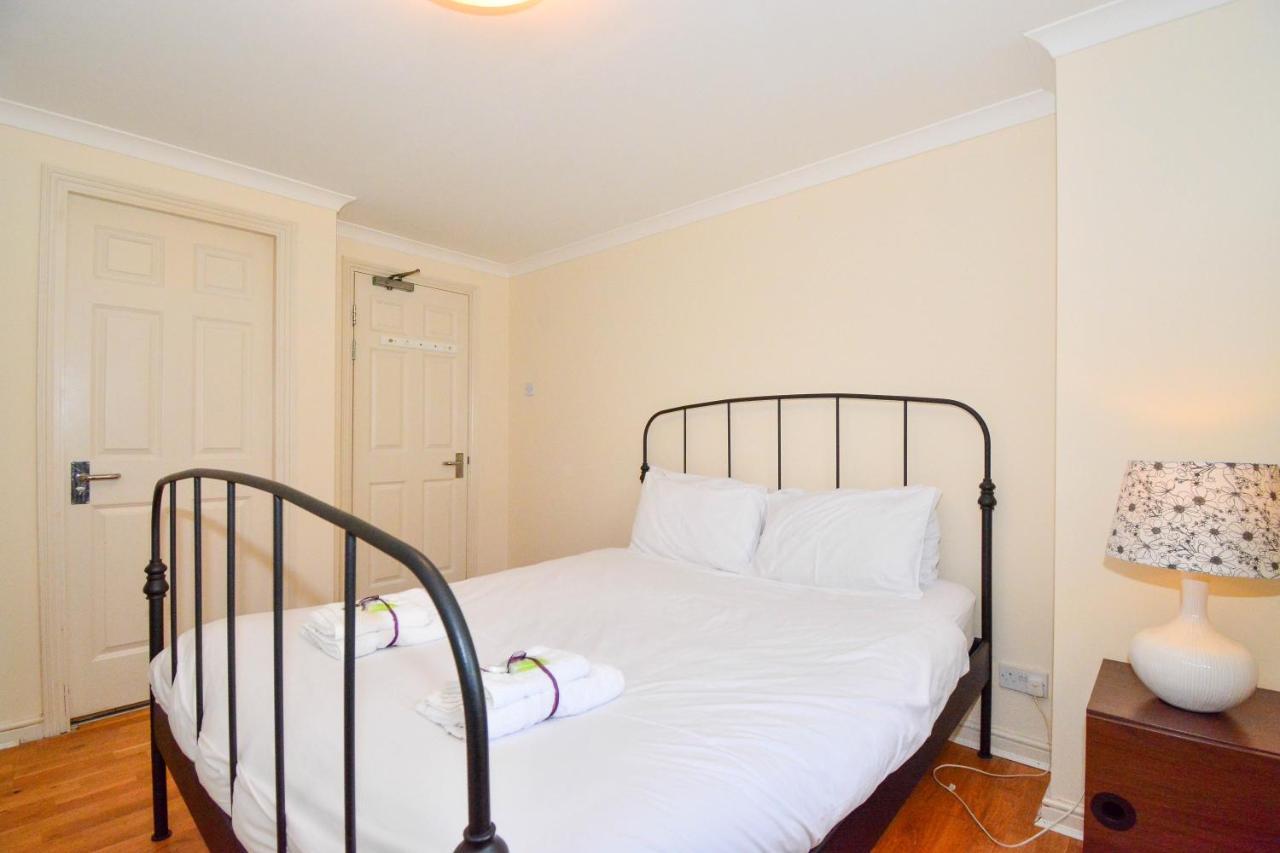 Apartment Wharf - Meridian Place バーキング エクステリア 写真