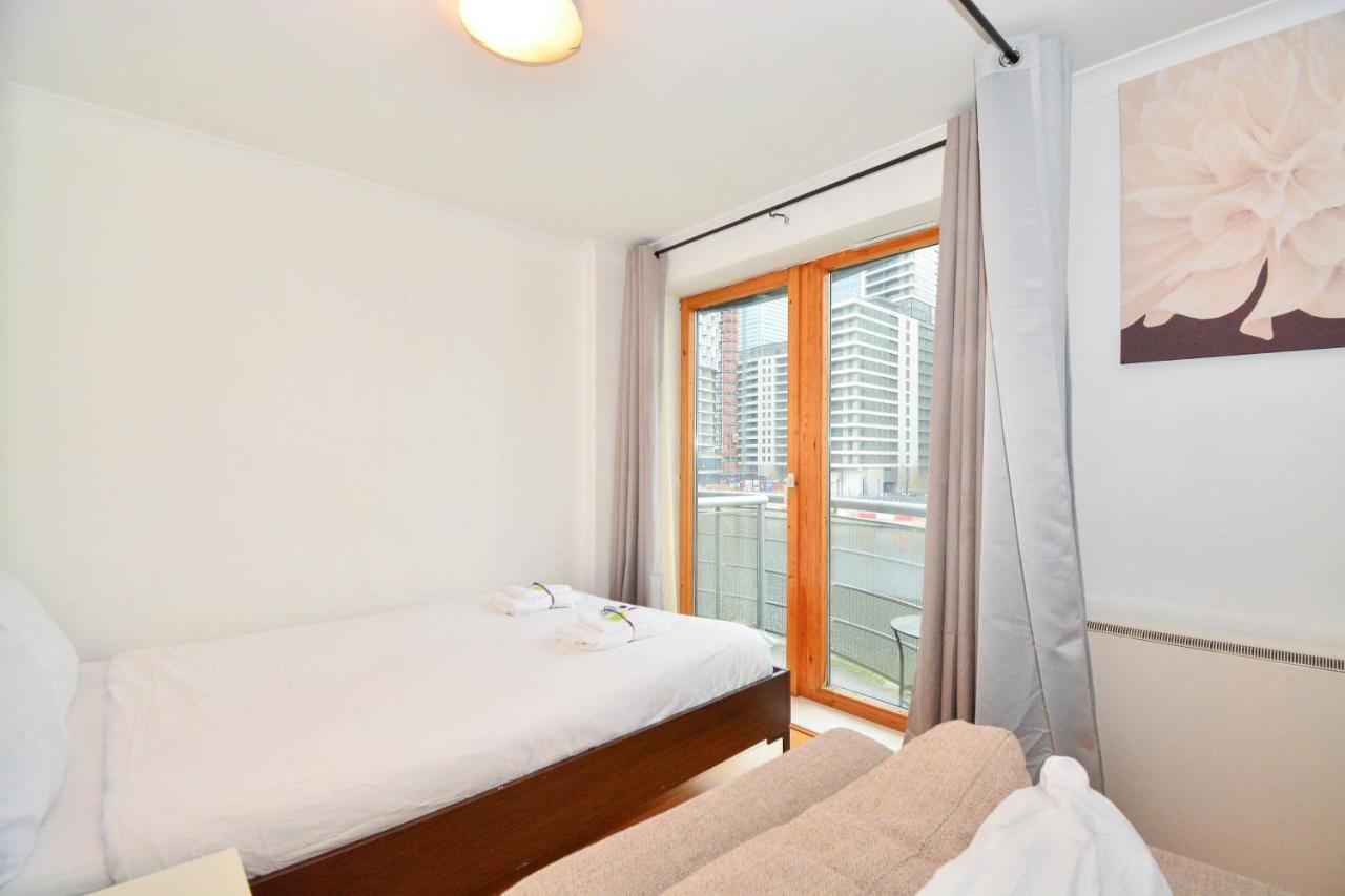 Apartment Wharf - Meridian Place バーキング エクステリア 写真